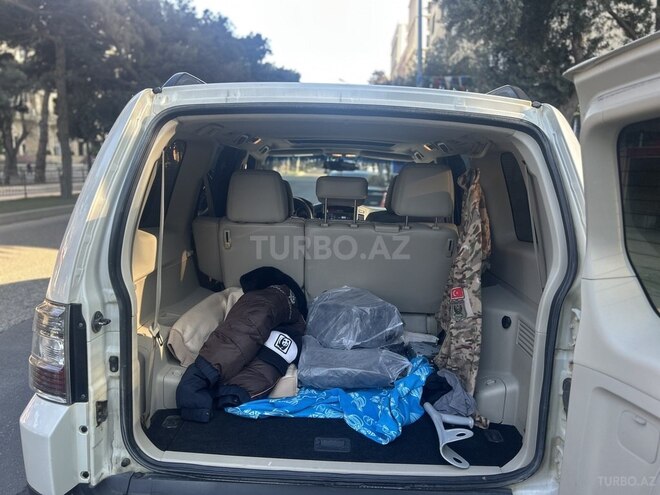 Mitsubishi Pajero 2008, 210,000 km - 3.0 l - Bakı