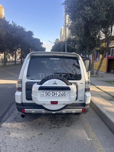 Mitsubishi Pajero 2008, 210,000 km - 3.0 l - Bakı