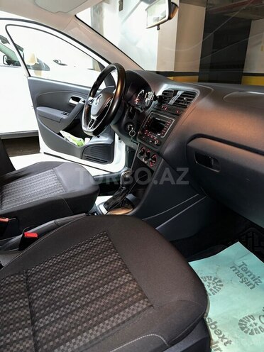 Volkswagen Polo 2018, 97,000 km - 1.6 l - Bakı