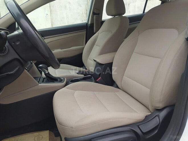 Hyundai Elantra 2017, 73,682 km - 2.0 л - Bakı