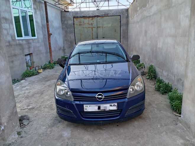 Opel Astra 2004, 28,000 km - 1.4 l - Salyan