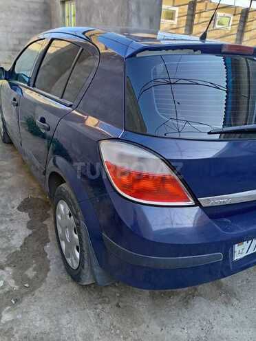 Opel Astra 2004, 28,000 km - 1.4 l - Salyan