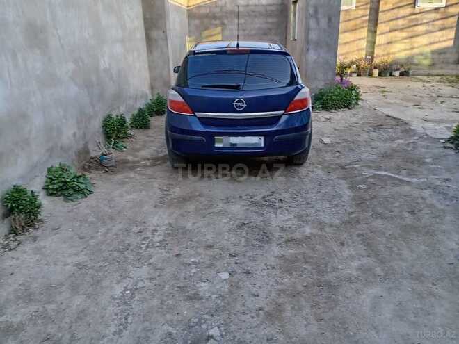 Opel Astra 2004, 28,000 km - 1.4 l - Salyan