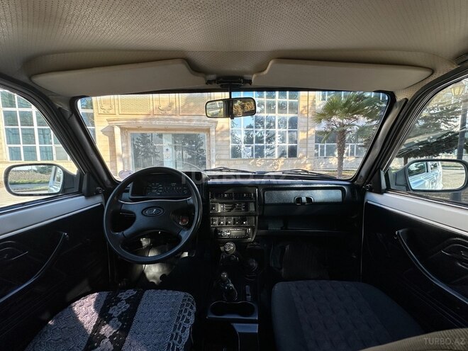 LADA (VAZ) Niva 2006, 150,000 km - 1.7 л - Salyan