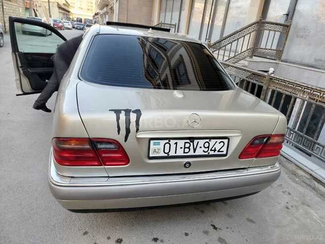Mercedes E 230 1996, 398,000 km - 2.3 л - Bakı