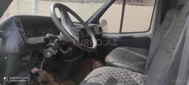 GAZ 33021 1997, 200,000 km - 2.4 l - Tovuz