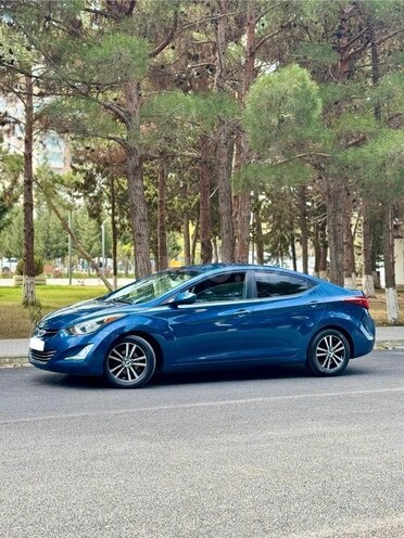 Hyundai Elantra 2015, 74,000 km - 1.8 л - Bakı