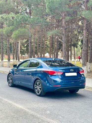 Hyundai Elantra 2015, 74,000 km - 1.8 л - Bakı