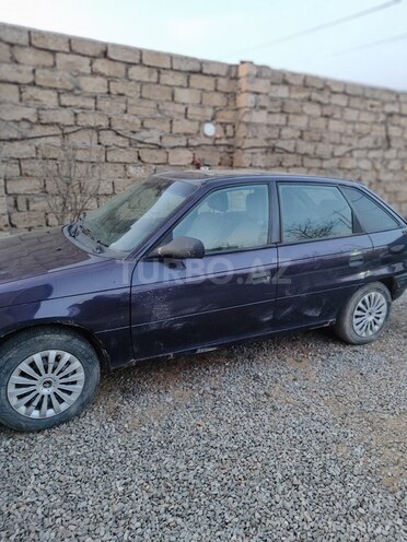 Opel Astra 1994, 353,000 km - 1.8 l - Bakı