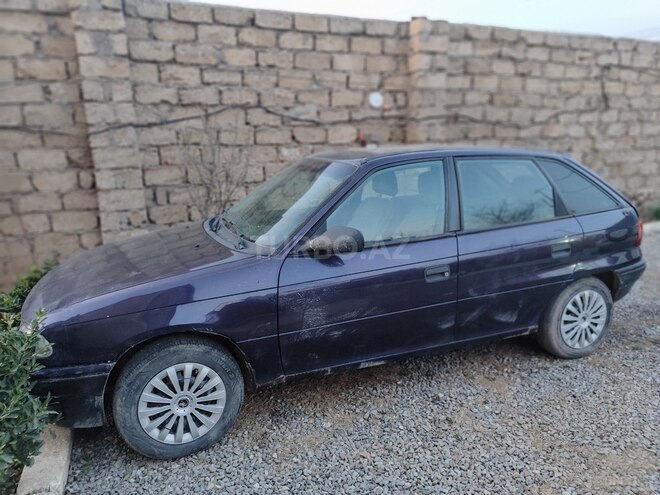 Opel Astra 1994, 353,000 km - 1.8 l - Bakı
