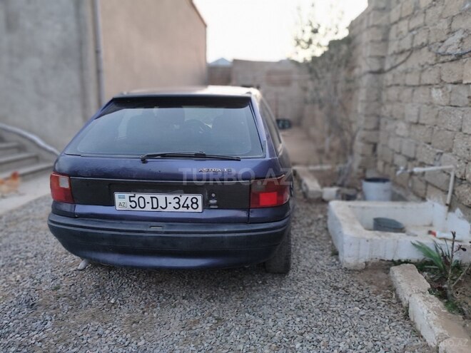 Opel Astra 1994, 353,000 km - 1.8 l - Bakı