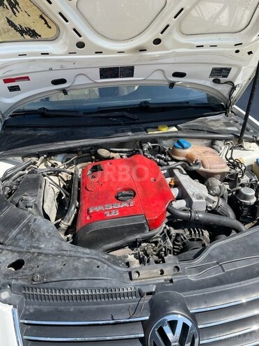 Volkswagen Passat 2002, 361,000 km - 1.8 l - İsmayıllı
