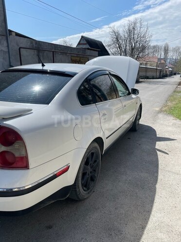 Volkswagen Passat 2002, 361,000 km - 1.8 l - İsmayıllı