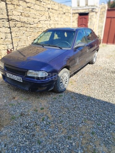 Opel Astra 1994, 353,000 km - 1.8 l - Bakı