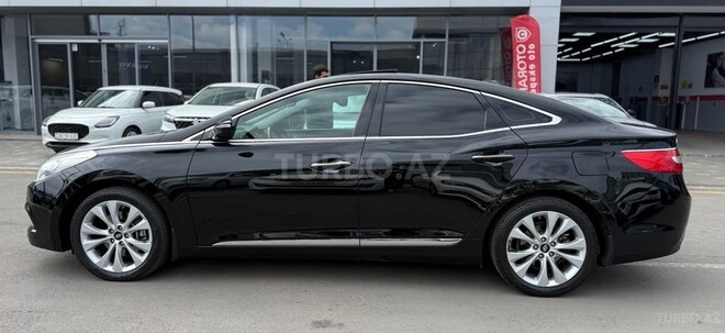 Hyundai Grandeur-12