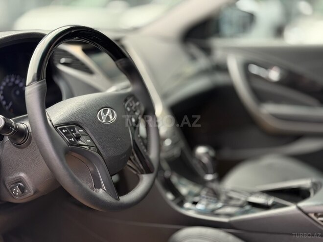 Hyundai Grandeur-15