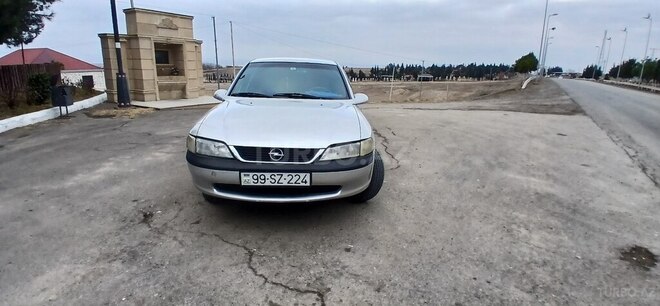 Opel Vectra 1996, 225,853 km - 2.0 l - Qazax