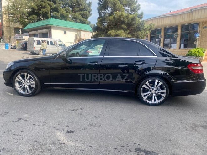 Mercedes E 220 d 2011, 245,251 km - 2.2 l - Bakı
