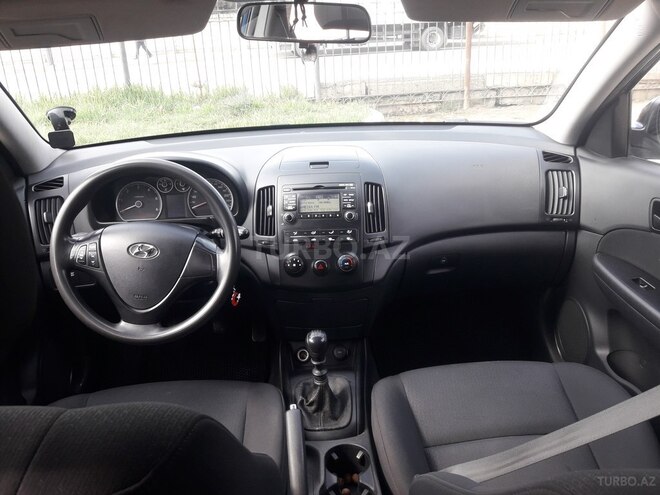 Hyundai i30 2008, 239,000 km - 1.6 l - Xudat