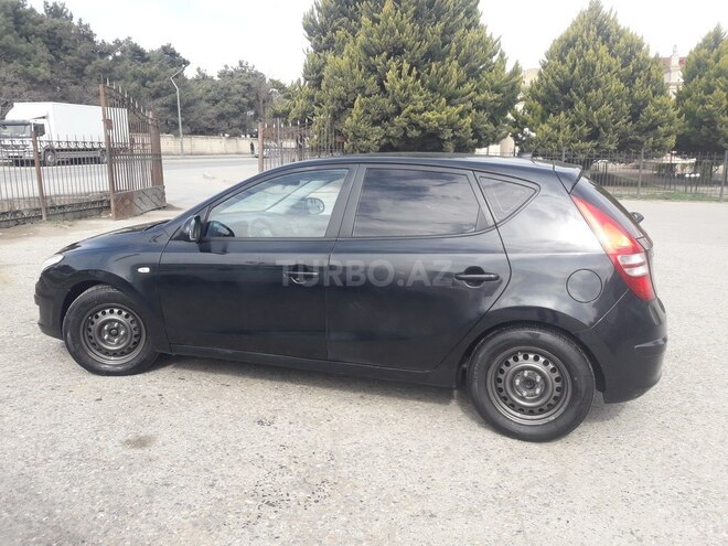 Hyundai i30 2008, 239,000 km - 1.6 l - Xudat