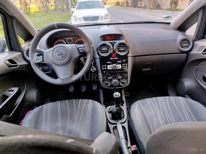 Opel Corsa 2010, 214,000 km - 1.3 л - Bakı