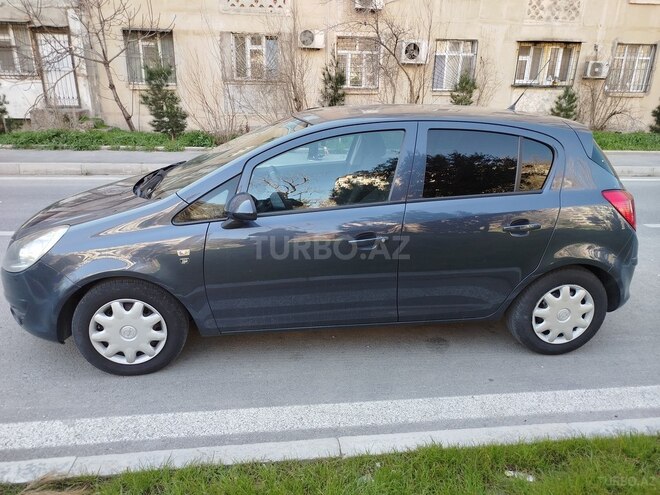 Opel Corsa 2010, 214,000 km - 1.3 л - Bakı