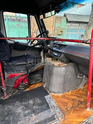 Mercedes 208 D 1994, 265,800 km - 2.5 л - Gəncə