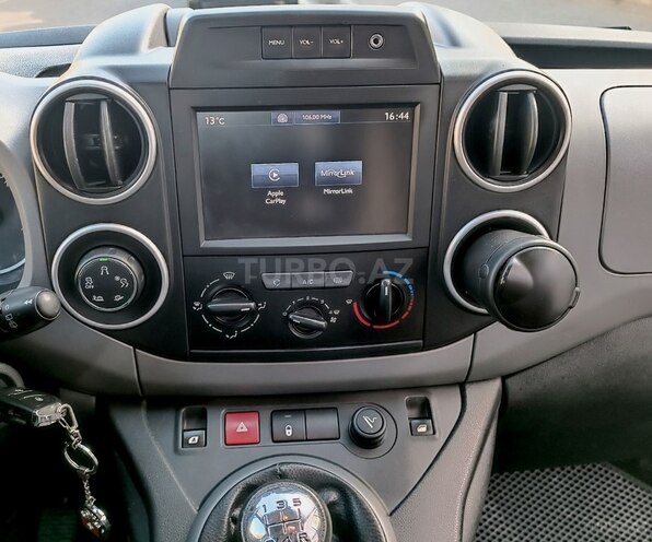 Peugeot  2017, 162,000 km - 1.6 l - Bakı