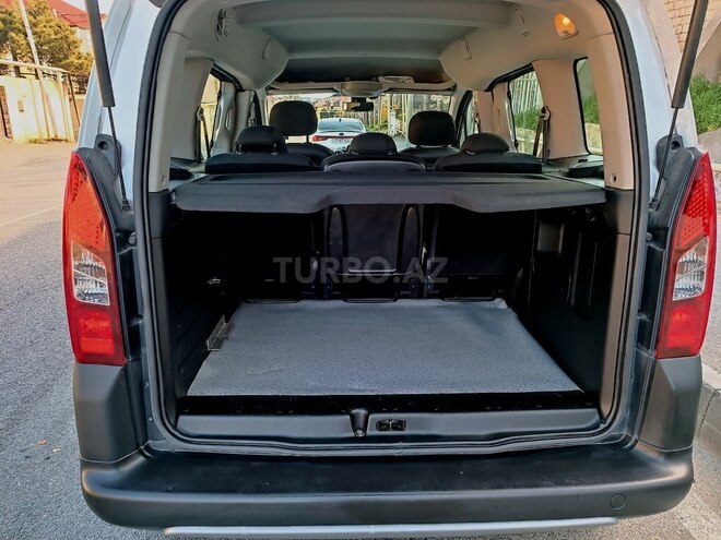 Peugeot  2017, 162,000 km - 1.6 l - Bakı