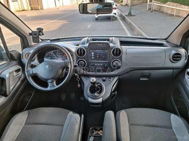 Peugeot  2017, 162,000 km - 1.6 l - Bakı