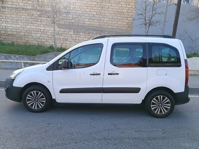 Peugeot  2017, 162,000 km - 1.6 l - Bakı