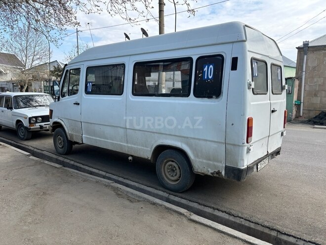 Mercedes 208 D 1994, 265,800 km - 2.5 л - Gəncə