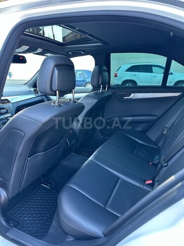 Mercedes C 250-12