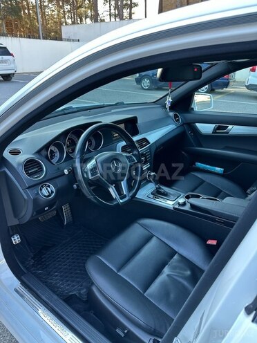 Mercedes C 250-8