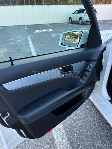 Mercedes C 250-9