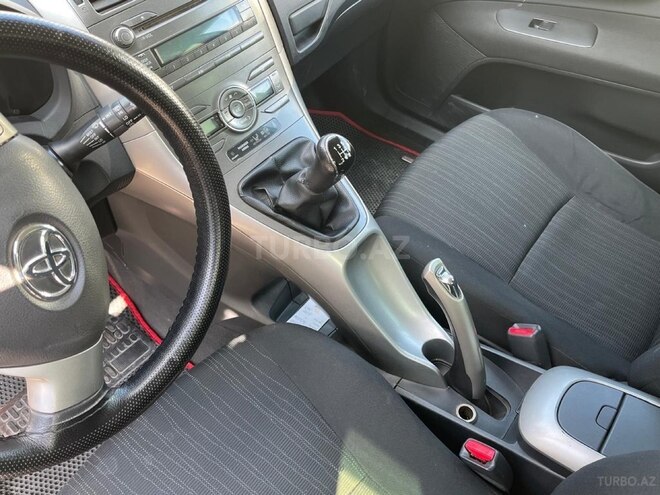 Toyota Auris 2007, 360,000 km - 1.4 l - Bakı
