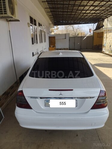 Mercedes E 220 d-5