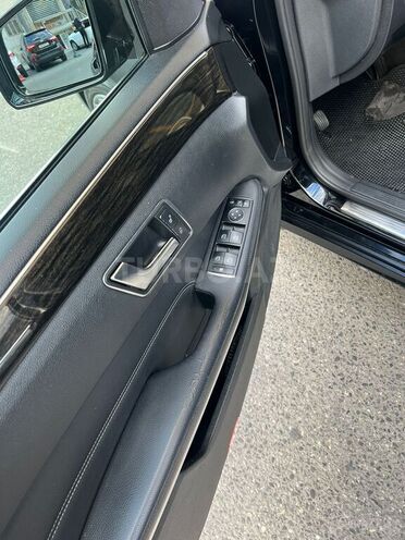 Mercedes E 220 d 2015, 227,000 km - 2.2 l - Bakı