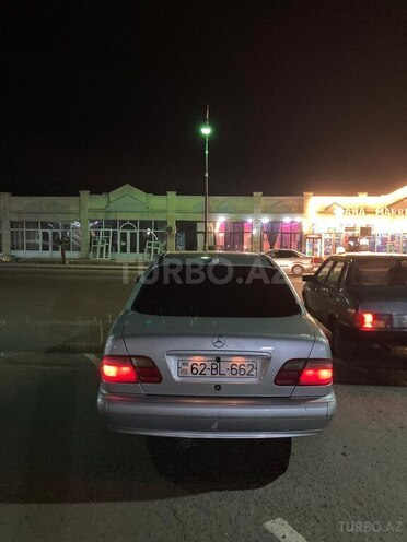 Mercedes E 200 1999, 520,000 km - 2.0 l - Balakən