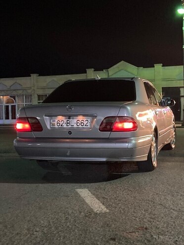Mercedes E 200 1999, 520,000 km - 2.0 l - Balakən