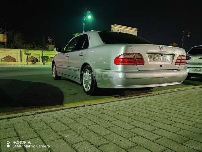 Mercedes E 200 1999, 520,000 km - 2.0 l - Balakən