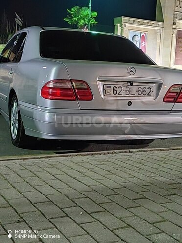 Mercedes E 200 1999, 520,000 km - 2.0 l - Balakən