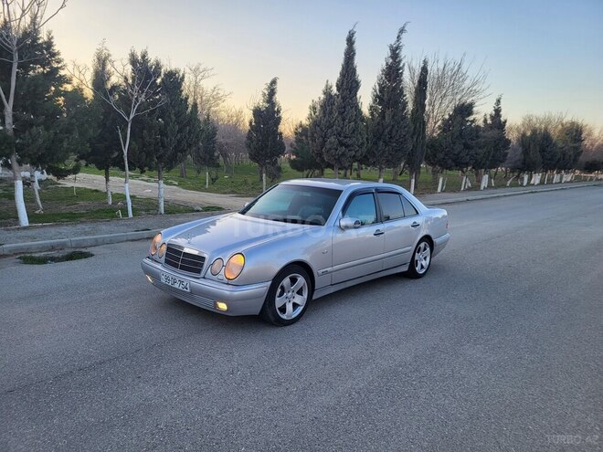 Mercedes E 240 1998, 325,632 km - 2.4 l - Sumqayıt