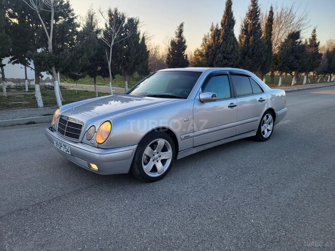 Mercedes E 240 1998, 325,632 km - 2.4 l - Sumqayıt