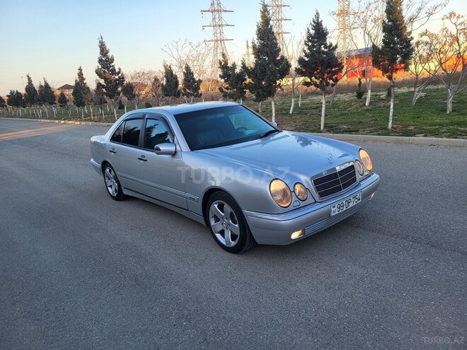 Mercedes E 240 1998, 325,632 km - 2.4 l - Sumqayıt