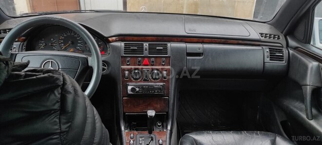 Mercedes E 290 1997, 340,000 km - 2.9 l - Bakı