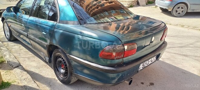 Opel Omega 1995, 250,000 km - 2.0 l - Sumqayıt