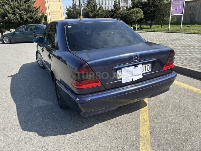 Mercedes C 220 d 1999, 268,000 km - 2.2 l - Bakı