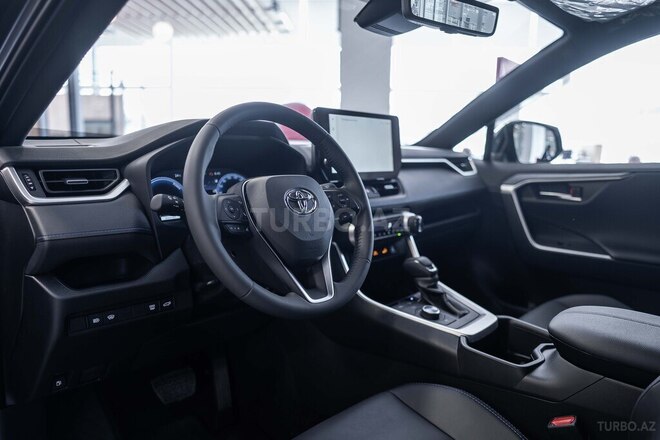 Toyota RAV4-8