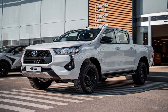 Toyota Hilux-3